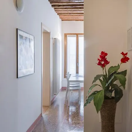 Accademia Charm Apartments By Wonderful Italy Venice Exterior photo