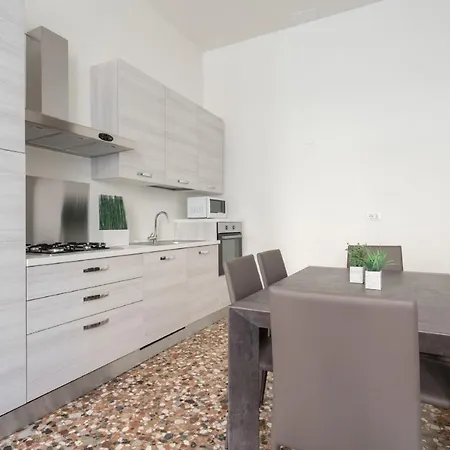 Accademia Charm Apartments By Wonderful Italy Venice Exterior photo