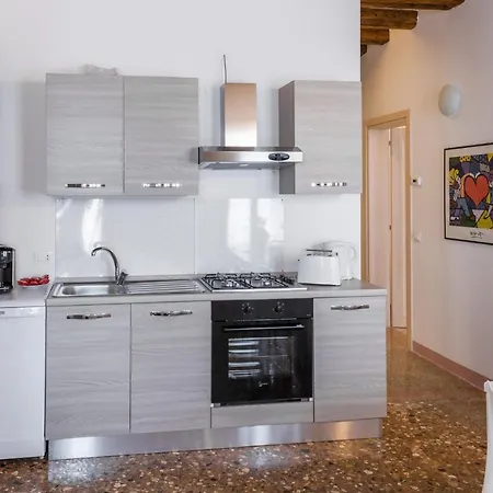 Accademia Charm Apartments By Wonderful Italy Venice Exterior photo